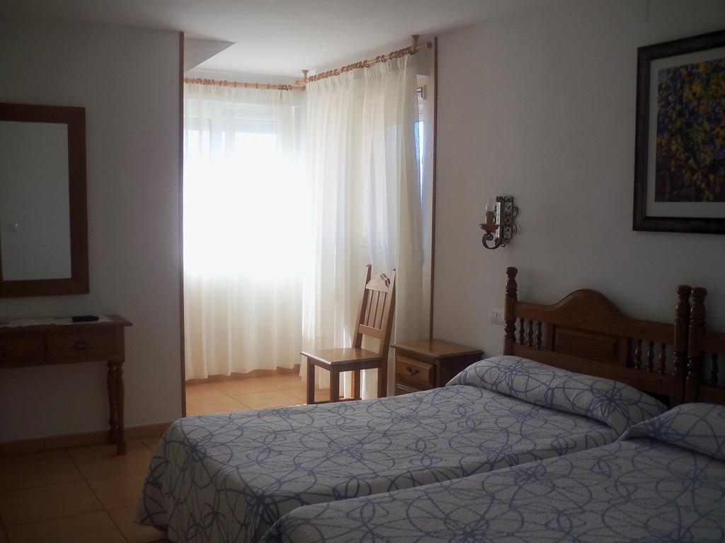 Fuente El Hayedo Hotel Сан Висенте де ла Баркера Екстериор снимка