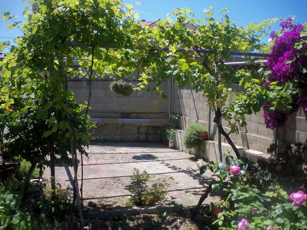 Fuente El Hayedo Hotel Сан Висенте де ла Баркера Екстериор снимка